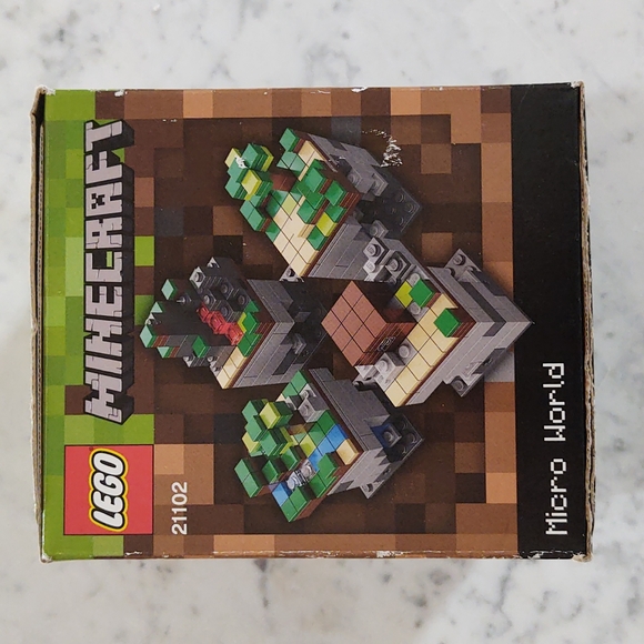21102 Lego Minecraft Micro World Set - Picture 4 of 7